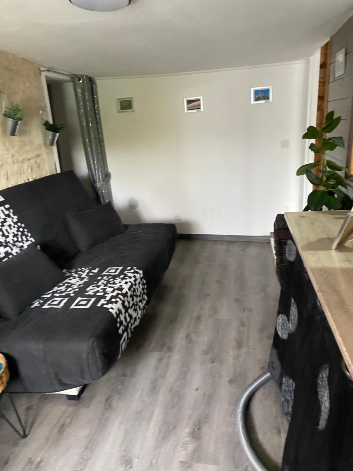 Grand Chalet Tout Equipe 6 Personnes Proche Des Plages Du Debarquement Sommervieu 외부 사진