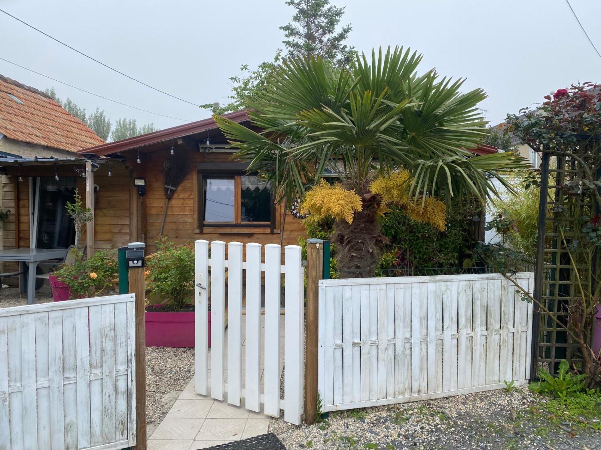 Grand Chalet Tout Equipe 6 Personnes Proche Des Plages Du Debarquement Sommervieu 외부 사진